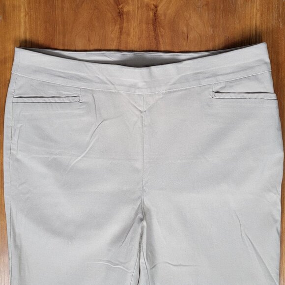 Chico's Slimming Pull on Button-Hem Tan Ankle Pants - 14 - Picture 6 of 10